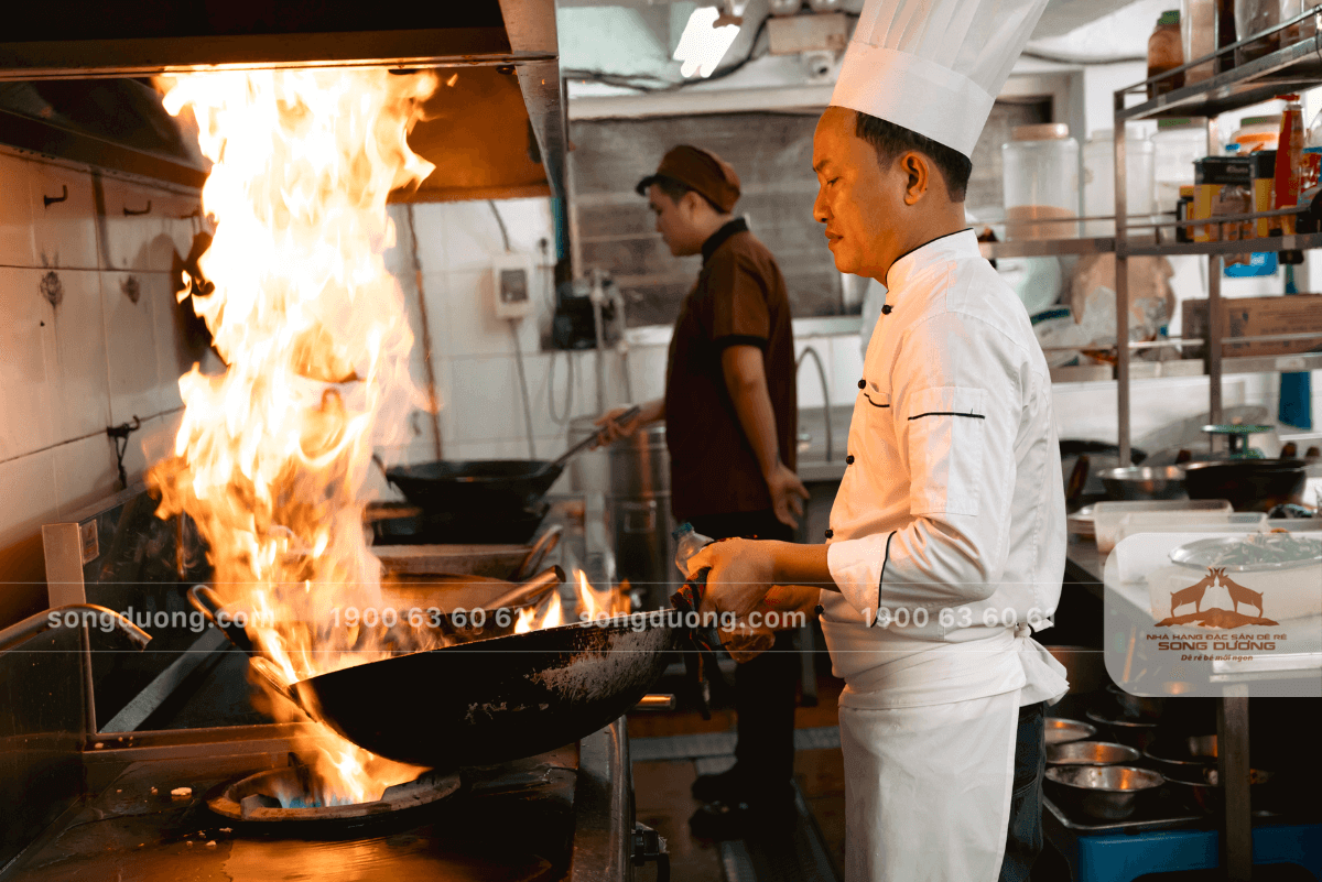 Đội ngũ Chef dày dặn kinh nghiệm và đam mê ẩm thực Việt